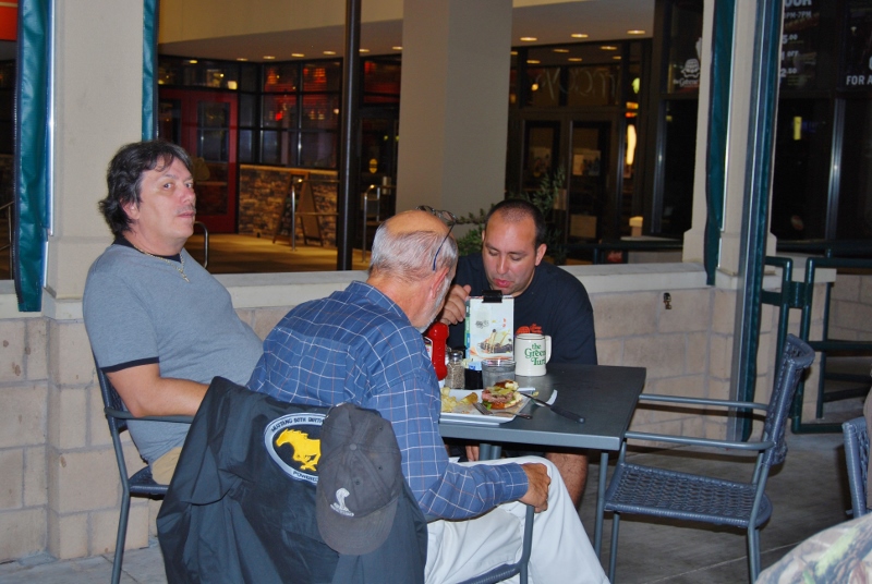 Betty's Party-MCOM Oct. 2014 MTG 068 (800x536).jpg
