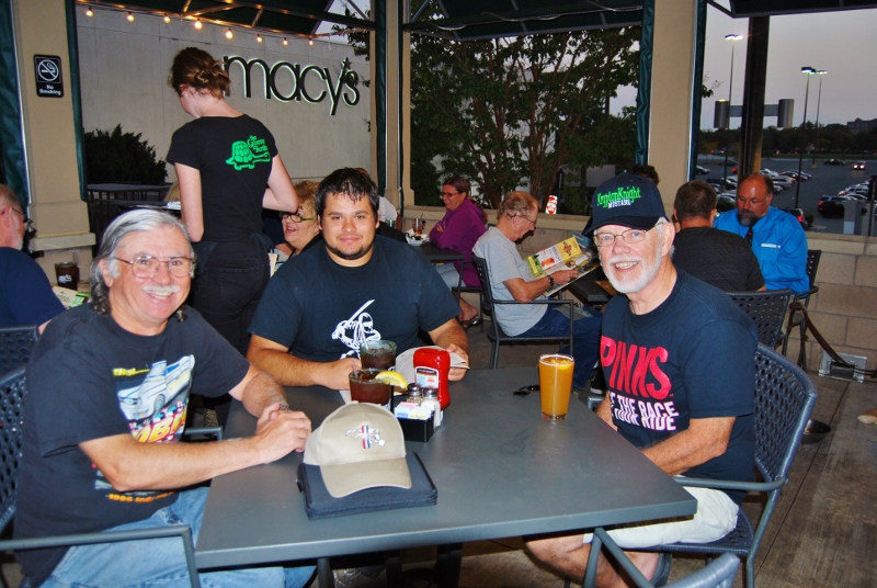 Betty's Party-MCOM Oct. 2014 MTG 054 (800x536).jpg